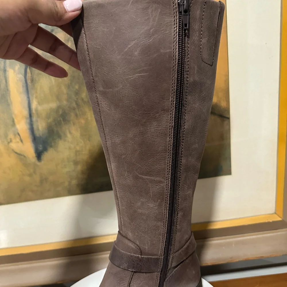 🌹BORN🌹 Saddler Tall Riding Boot Brown Size: 6M